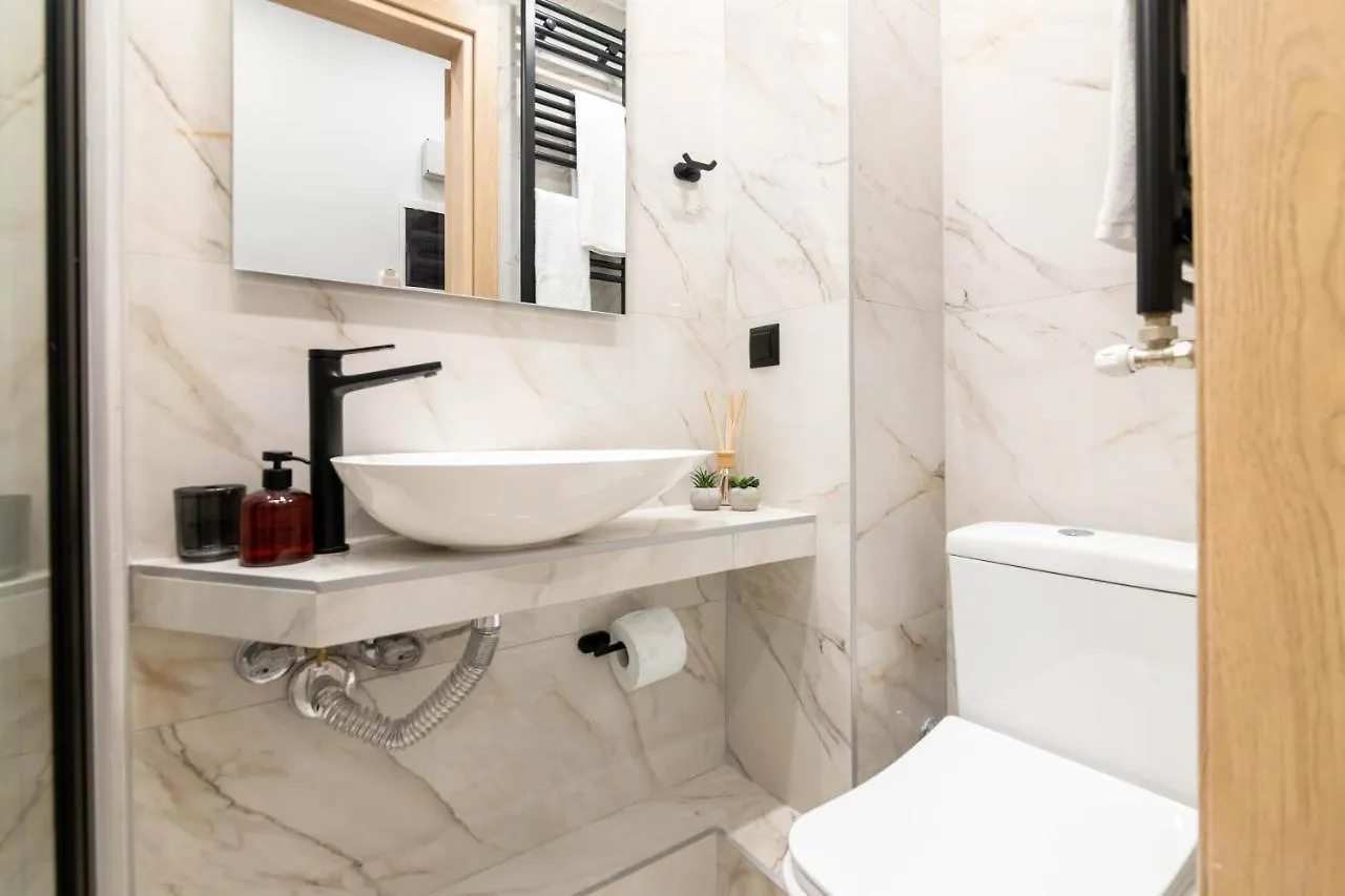 Διαμέρισμα F & B Collection - City Central 2 Bedroom Suite Θεσσαλονίκη