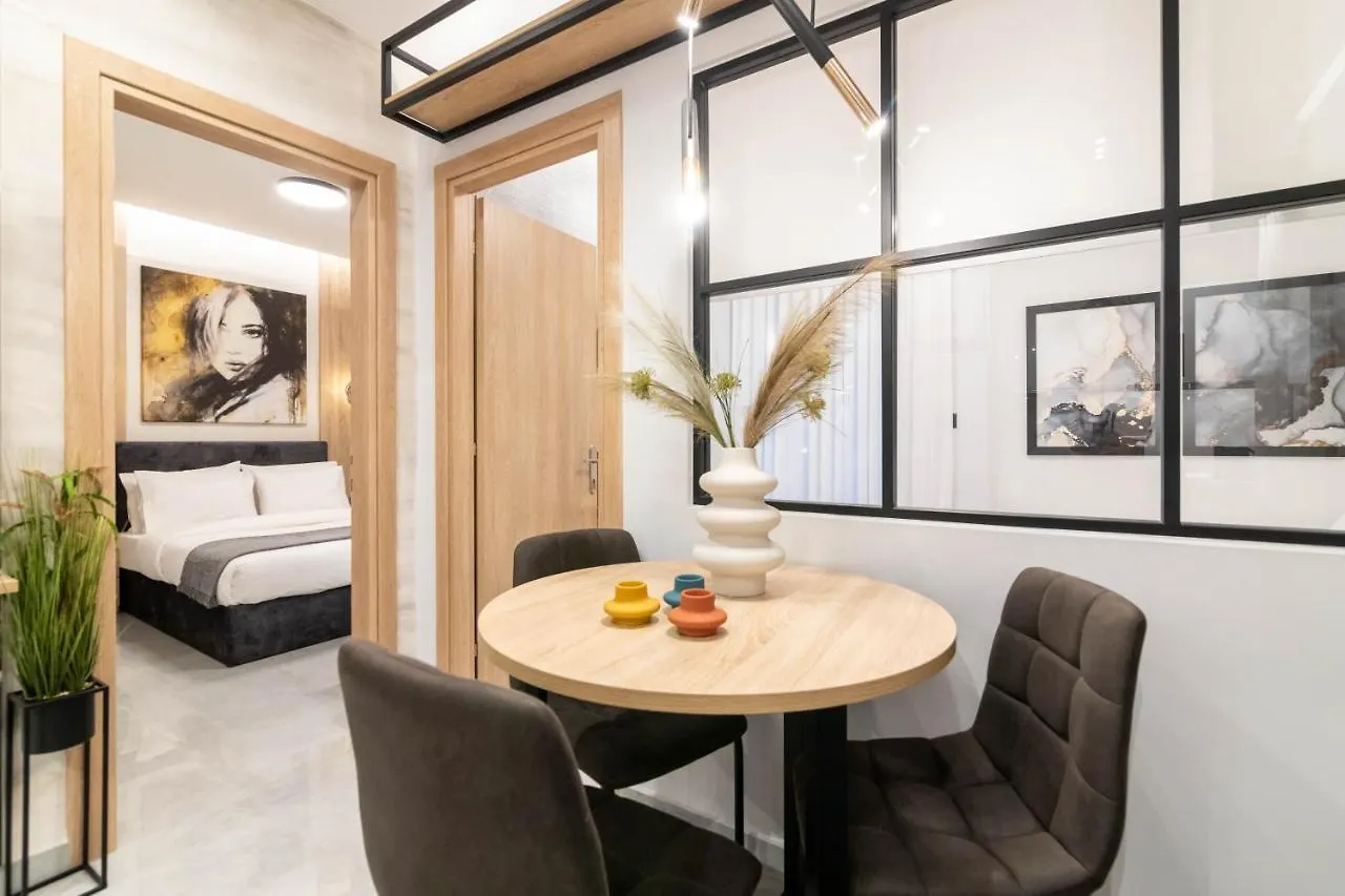F & B Collection - City Central 2 Bedroom Suite Thessaloniki Apartment